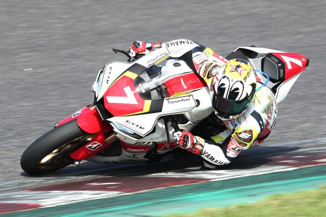 中須賀克行（YAMAHA FACTORY RACING TEAM）／全日本ロード第5戦MFJ-GP鈴鹿 JSB1000 レース2