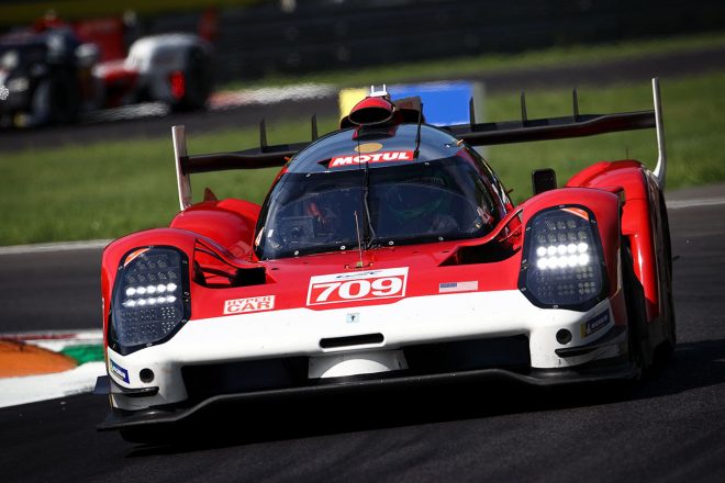 序盤はノントラブルで走行を続けたグリッケンハウス・レーシングの709号車グリッケンハウス007 LMH