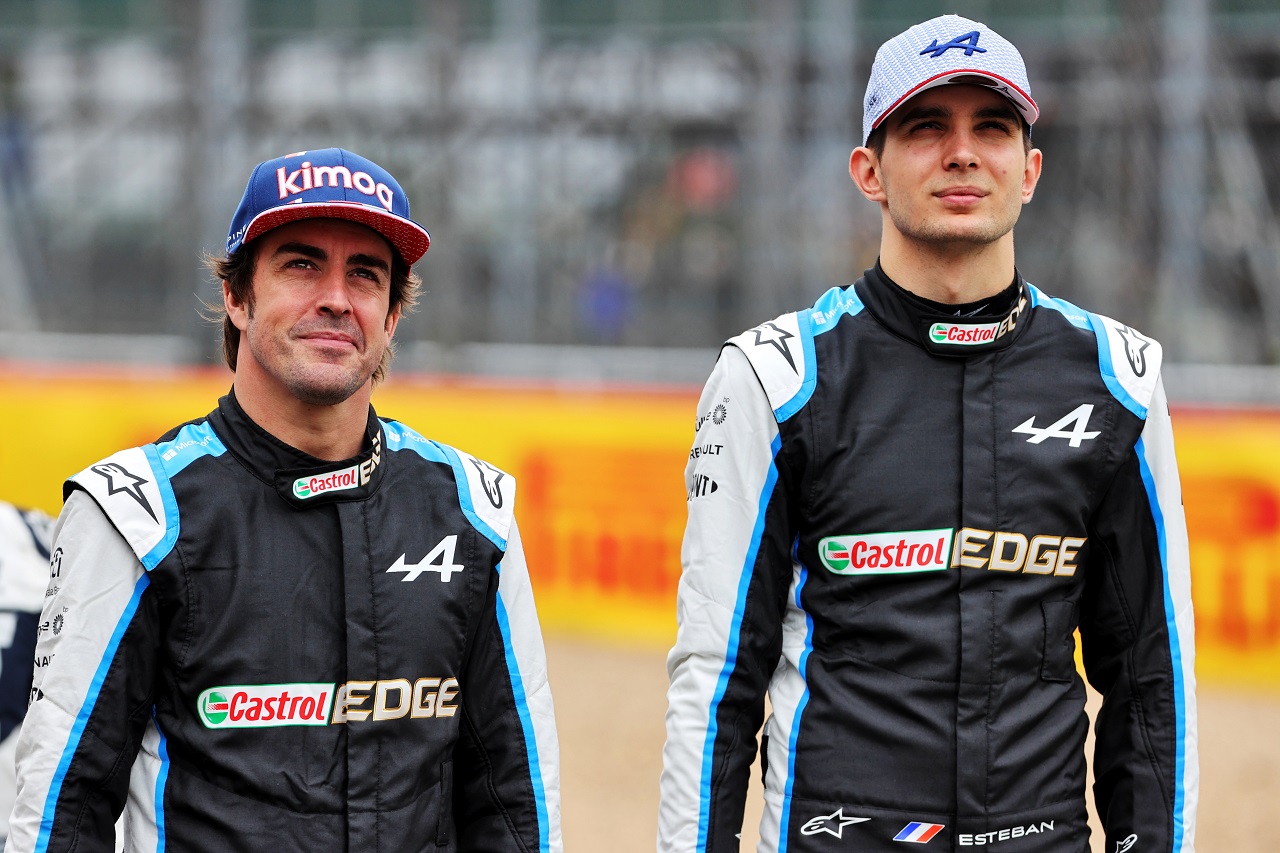 2021年F1第10戦イギリスGP　フェルナンド・アロンソとエステバン・オコン（アルピーヌ）