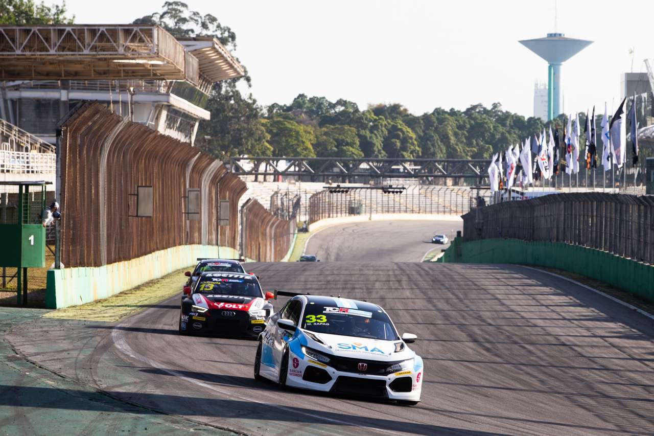 TCRヨーロッパへの参戦経験も持つ、ホセ-マヌエル・サパーグとタッグを組む