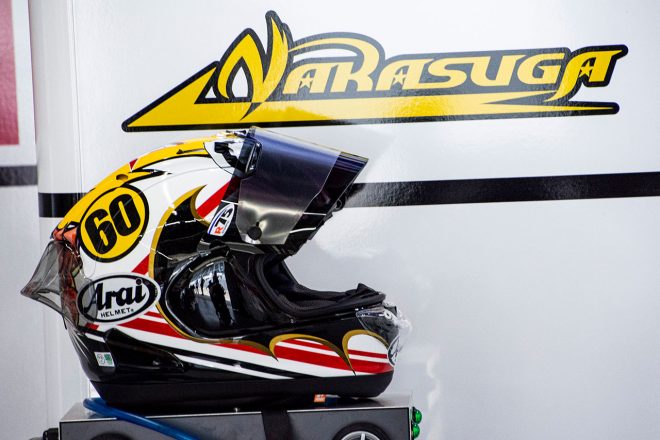 中須賀克行（YAMAHA FACTORY RACING TEAM）のヘルメット／2021全日本ロード第5戦MFJ-GP鈴鹿