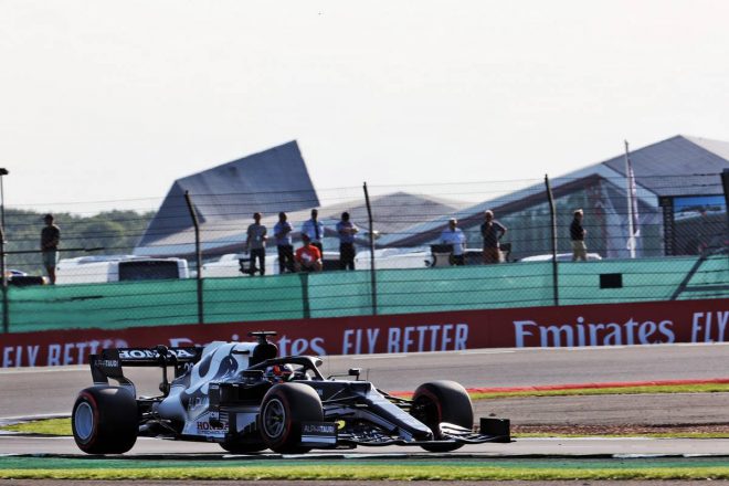 ライコネンさんが角田くんに押し出されるという複雑な心境