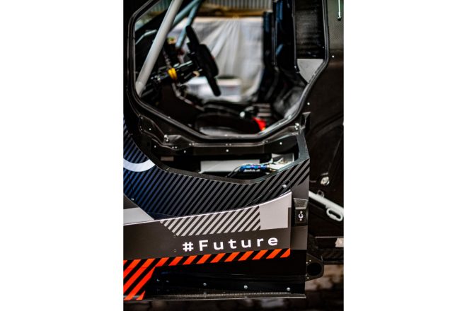 アウディRS Q e-tronのコクピット