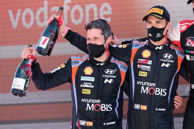 WRC第4戦ポルトガルで総合2位となったダニ・ソルド（右）／ボルハ・ロザダ組（ヒュンダイi20クーペWRC）