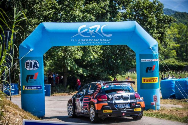 初日は3番手につけたディフェンディングチャンピオンのアレクセイ・ルカヤナク（シトロエンC3 Rally2）だったが……