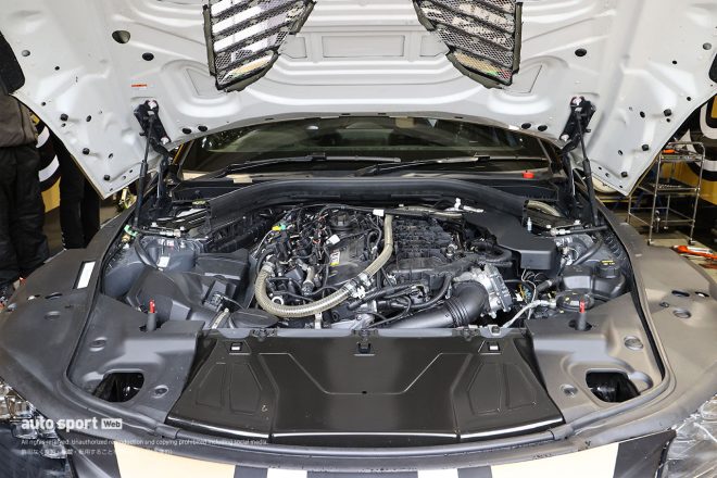 muta Racing GR SUPRAのエンジンルーム