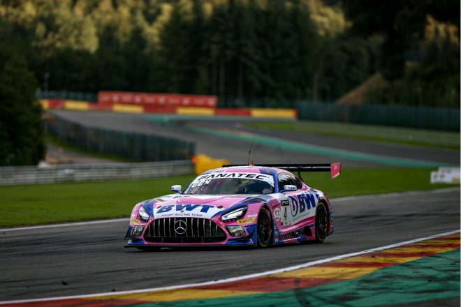 メルセデスAMG・チームHRTの4号車メルセデスAMG GT3