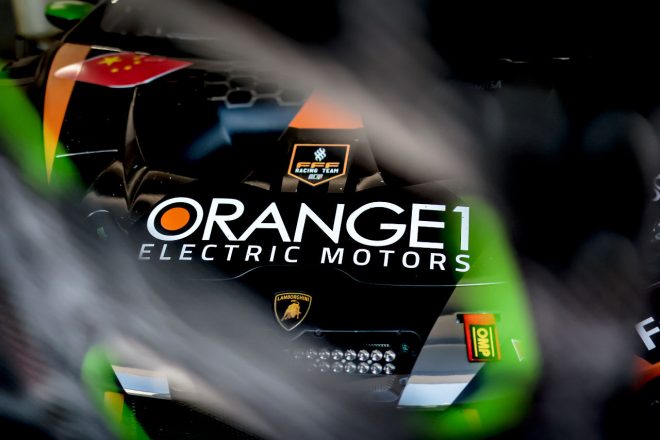 GTワールドチャレンジ・ヨーロッパなどでGT3プログラムを行っているオレンジ1・FFFレーシングチーム