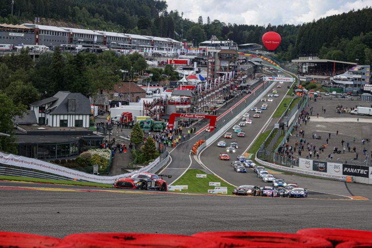 スパ24時間スタート直後に多重クラッシュ発生 ラディオンでの事故に4台が巻き込まれる ル マン Wec Autosport Web