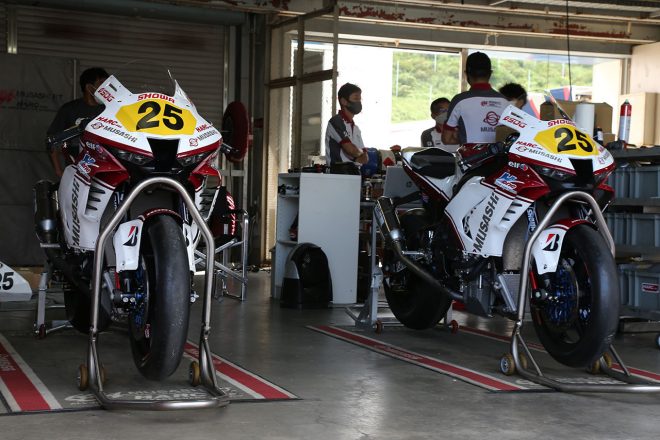 名越哲平（MuSASHi RT HARC-PRO.Honda）のピット／2021年全日本ロード オートポリス公開テスト2日目