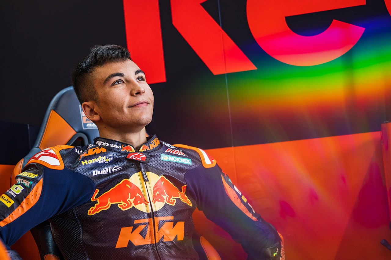 ラウル フェルナンデス テック3ktmからmotogp昇格 22年はガードナーとルーキーコンビ Motogp Autosport Web