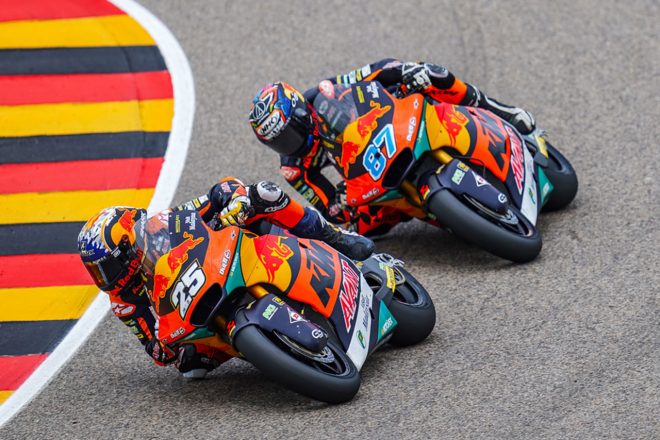 2021Moto2：ラウル・フェルナンデス、レミー・ガードナー（レッドブル・KTM・アジョ）