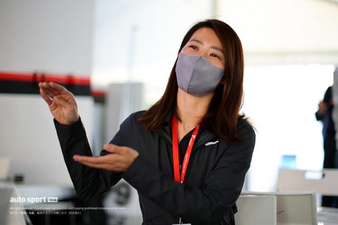 山本尚貴（TCS NAKAJIMA RACING）をサポートする山上はるか栄養士