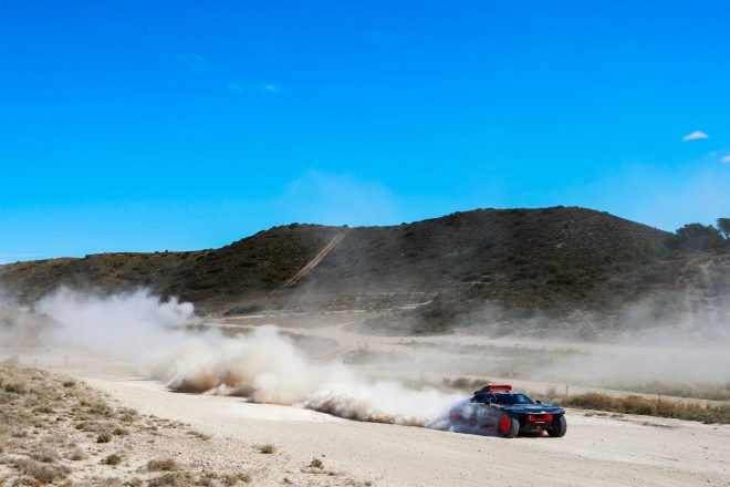 アウディRS Q e-tronは今回のテストで最高速度180km／hをマークした