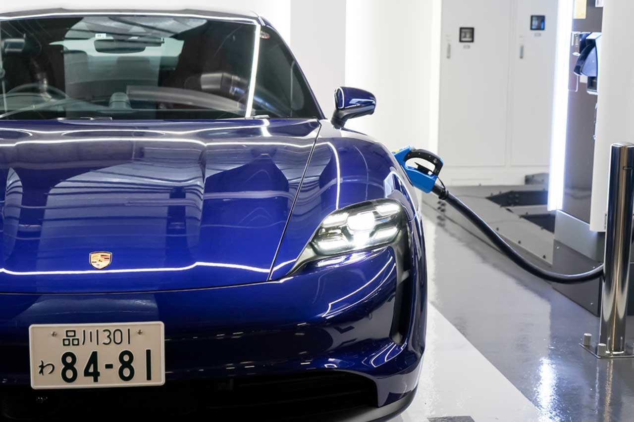 ポルシェドライブレンタルに追加された『タイカン4S』