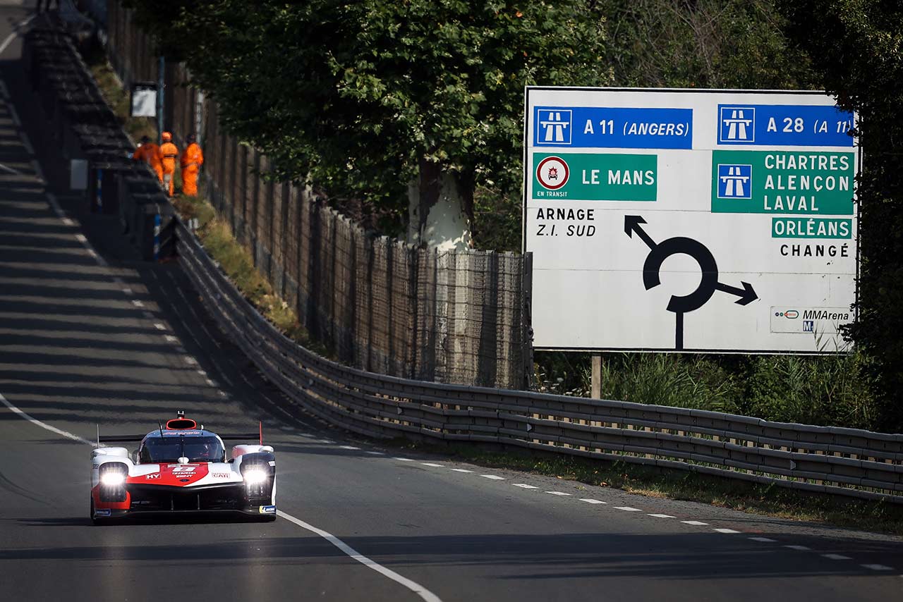 トヨタGAZOO Racing　8号車トヨタGR010ハイブリッド