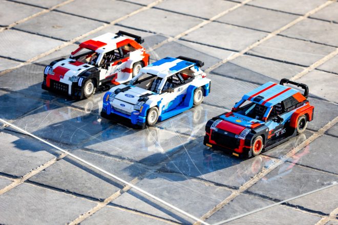 トヨタ・ヤリスWRC、フォード・フィエスタWRC、ヒュンダイi20クーペWRCのレゴモデル