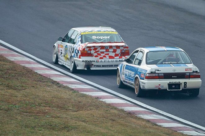 もう1台のカローラ、8号車を駆る見崎清志は最終ラウンドとなるインターTECにおいて快走。2レース目となる第18戦ではトップグループでのバトルを展開し、4位入賞を果たした。