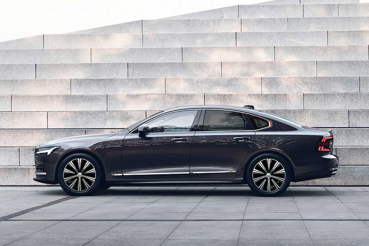 ボルボS90／サイドビュー