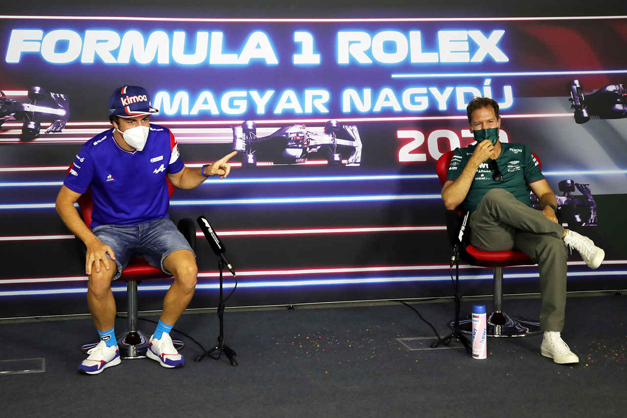 フェルナンド・アロンソ（アルピーヌ）＆セバスチャン・ベッテル（アストンマーティン）