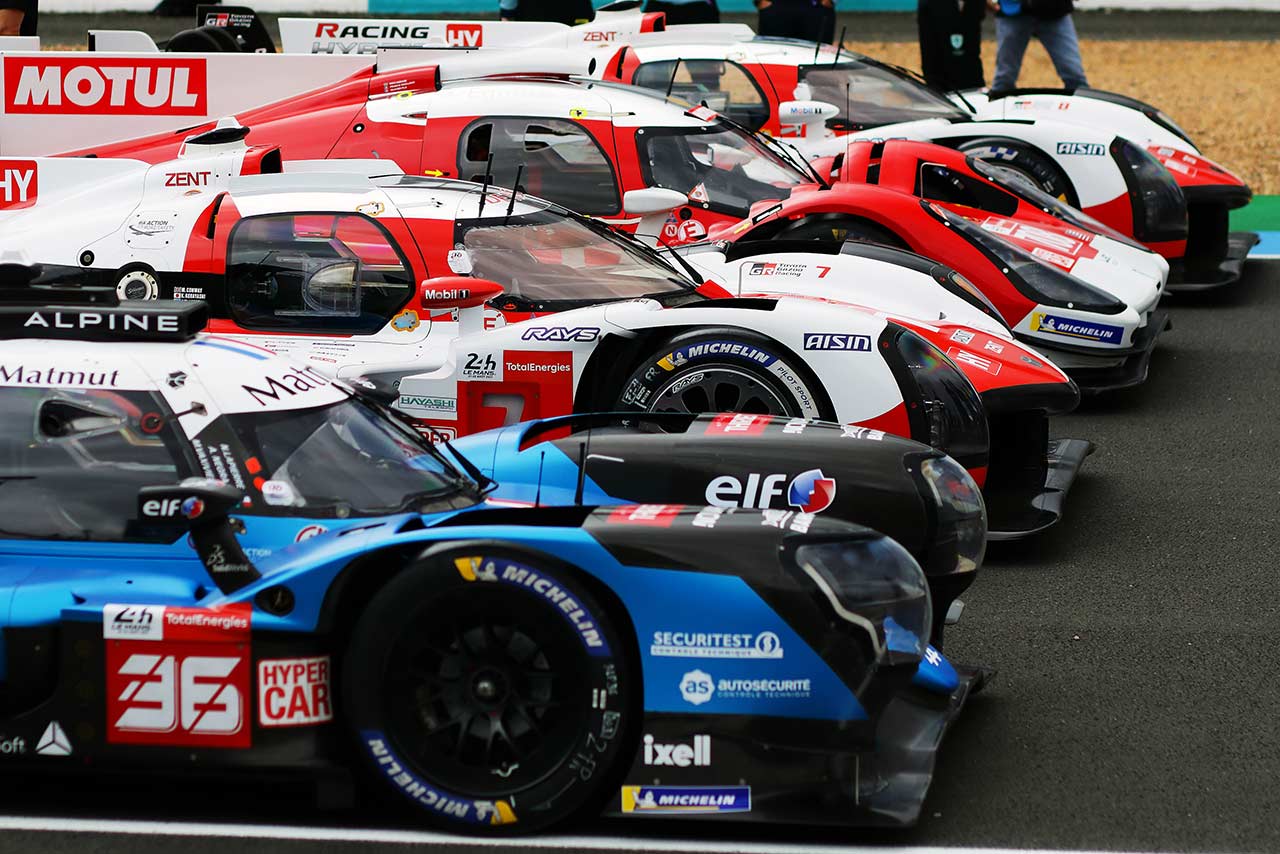 2021年ル・マン24時間　ハイパーカークラスに参戦するアルピーヌA480、トヨタGR010ハイブリッド、グリッケンハウス007 LMH