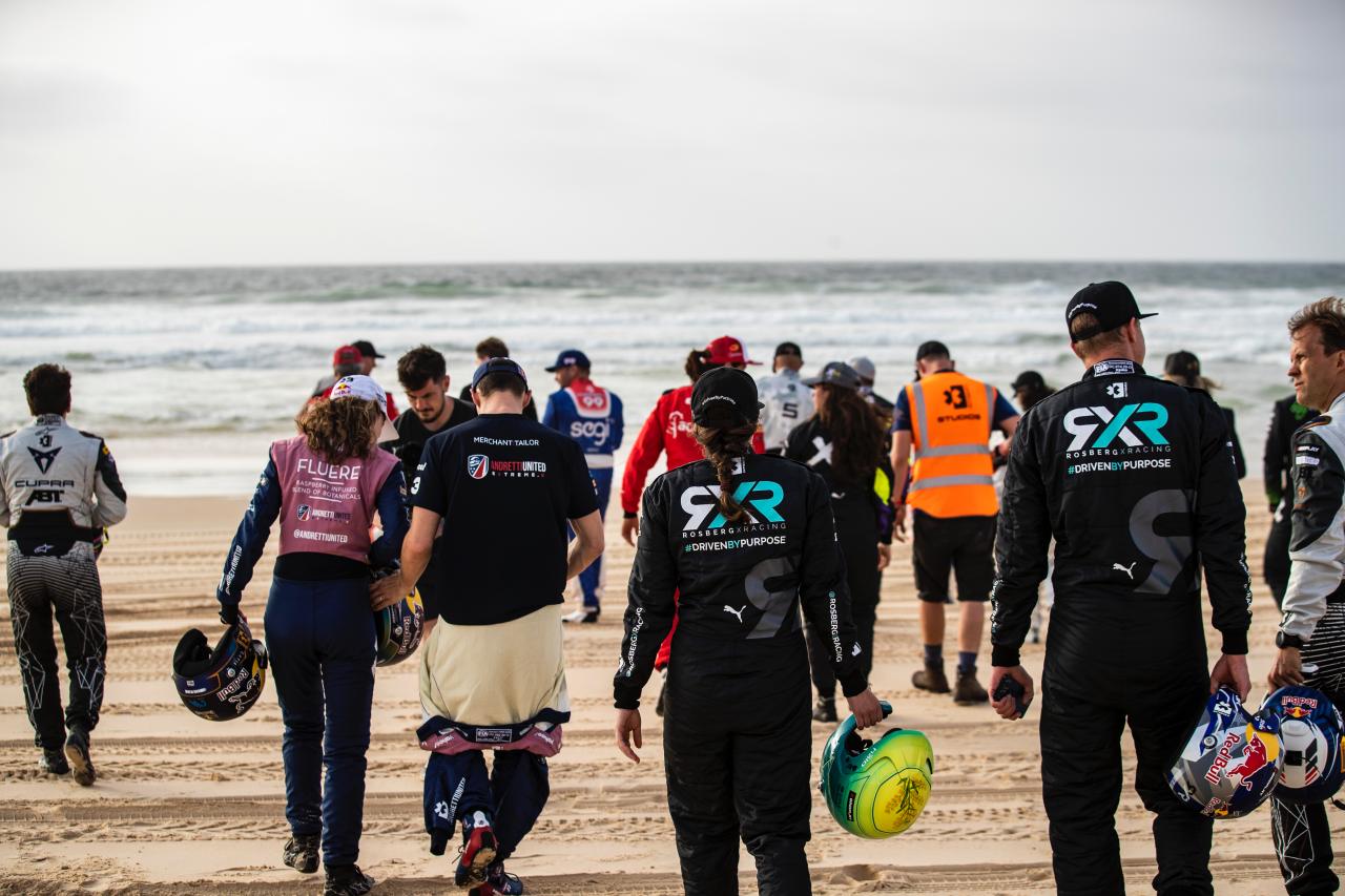 シリーズでは、2021年10月1日を期限に、参加希望ドライバーを広く募集している