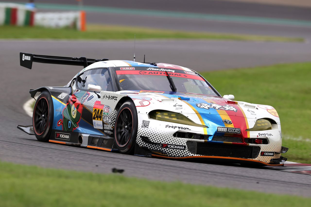 GT300クラスで初優勝を飾った三宅淳詞／堤 優威組 たかのこの湯 GR Supra GT