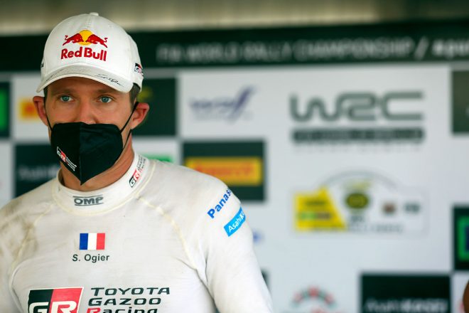 2021年11月のバーレーンでのルーキーテストにて、GR010ハイブリッドをドライブする可能性のある7度のWRC王者、セバスチャン・オジエ