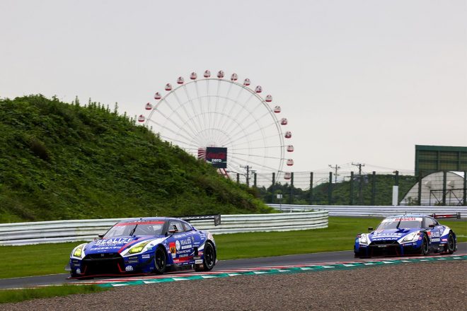 リアライズ 日産自動車大学校 GT-Rとリアライズコーポレーション ADVAN GT-R