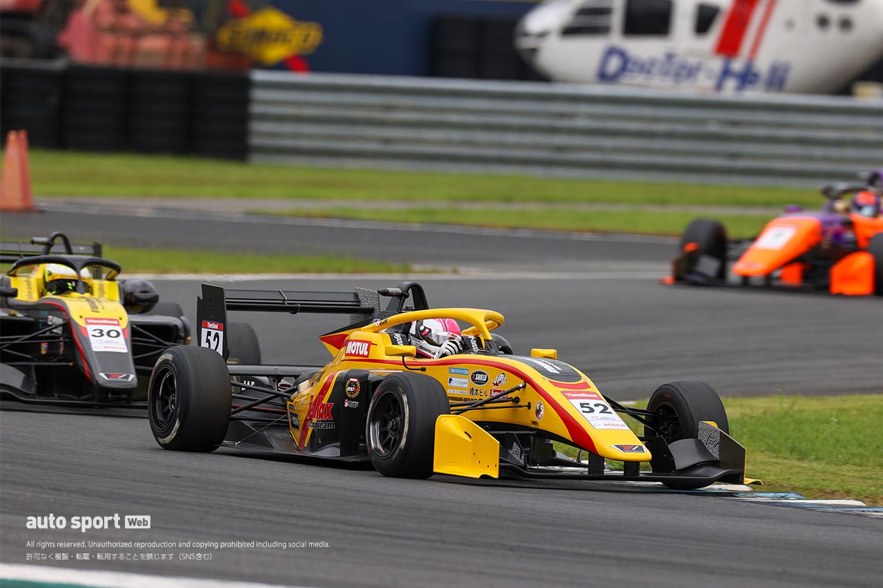 神晴也（Byoubugaura B-MAX Racing 320）