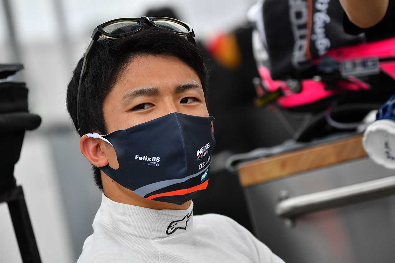 坪井翔（P.MU/CERUMO・INGING）