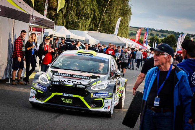 ラリーストだった父ミラスロフも達成できなかったSSベストを奪取し、初日サービスに凱旋のツァイス「彼がいなければ僕も存在しない。ラリーを勧めてくれた父に感謝したい」