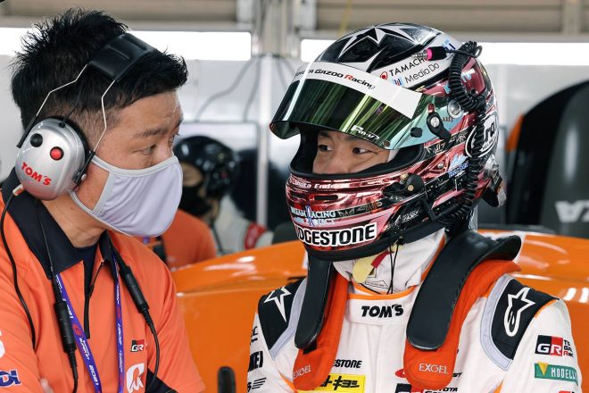 坪井翔と吉武聡エンジニア(au TOM’S GR Supra)