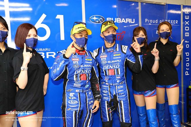 予選では山内がPPを獲得