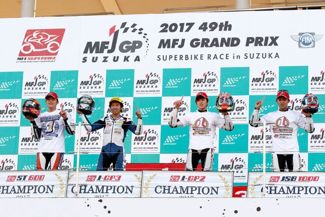 2017年全日本ロード：MuSASHi RT HARC-PRO.から参戦した高橋巧（JSB1000）、水野涼（J-GP2）がチャンピオンを獲得