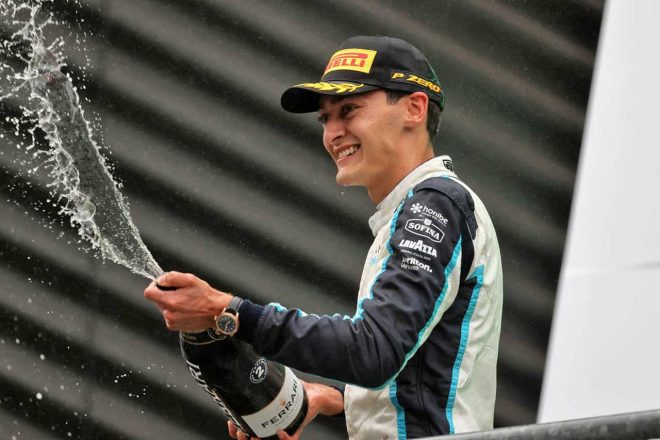 うれしそうなラッセルさん。どんな形でも2位は2位！