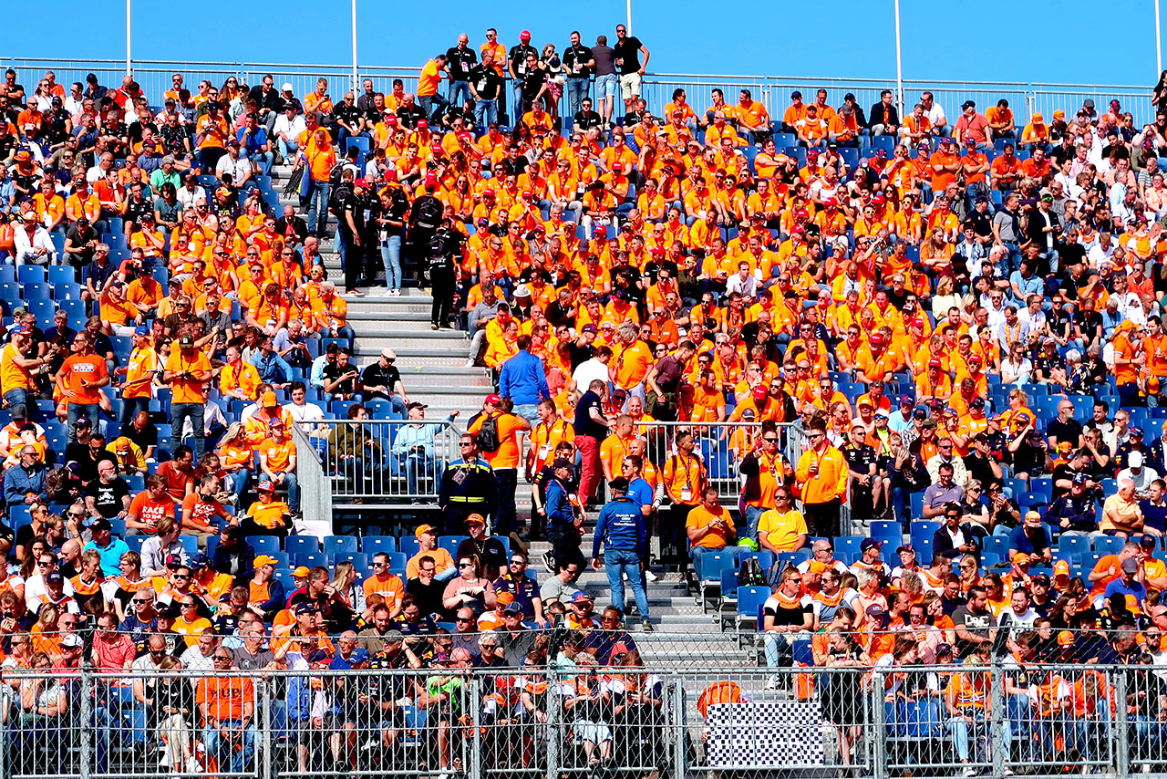 レッドブル・ホンダ密着