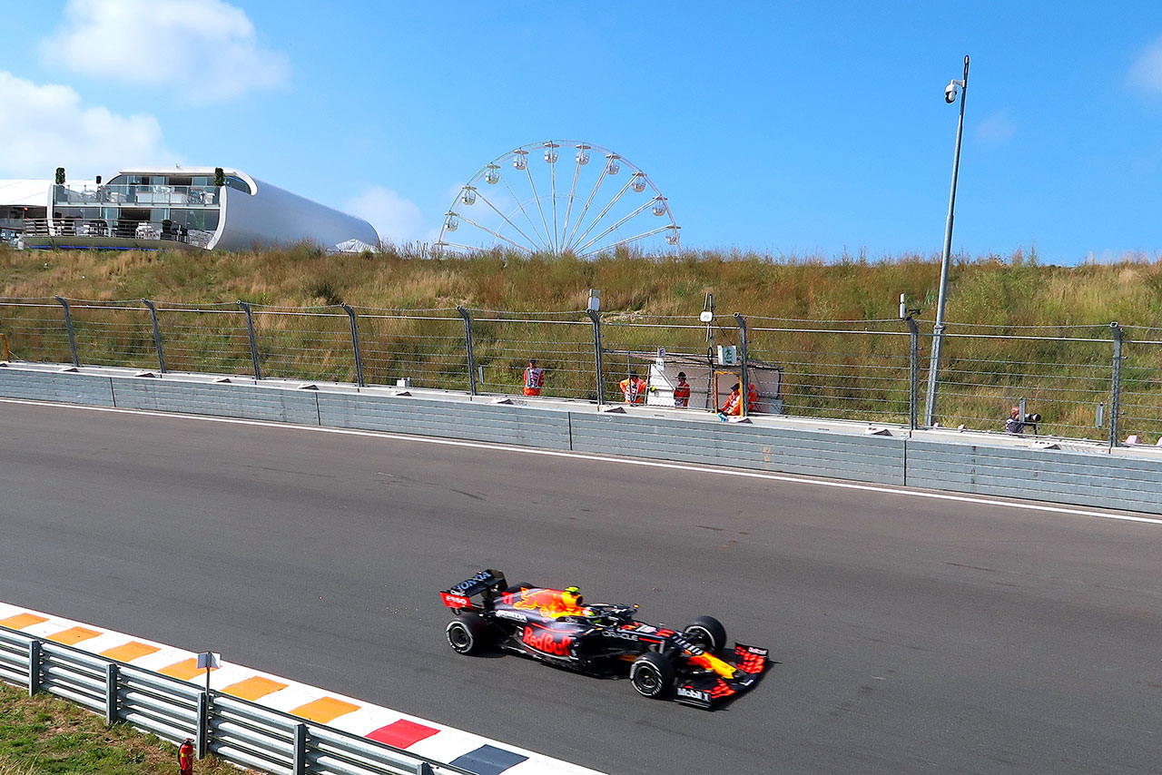 レッドブル・ホンダ密着