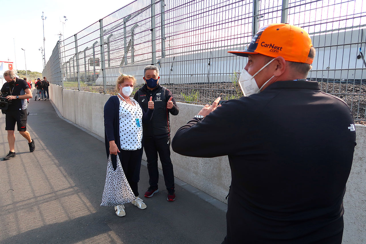 レッドブル・ホンダ密着