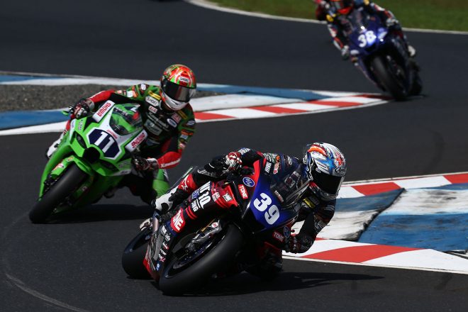 岡本裕生（BLUcRUニトロレーシング51YAMAHA）／2021年全日本ロード第6戦岡山 ST1000 決勝