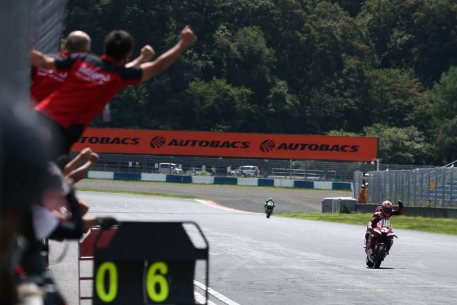 後続を引き離して優勝した作本輝介（Astemo Honda Dream SI Racing）／2021年全日本ロード第6戦岡山 ST1000