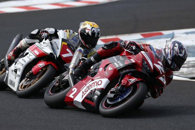 首位に立った清成龍一（Astemo Honda Dream SI Racing）／2021年全日本ロード第6戦岡山 JSB1000 決勝