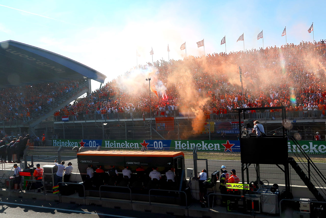 レッドブル・ホンダ密着