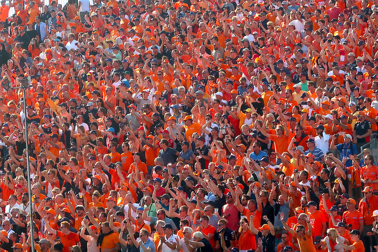 レッドブル・ホンダ密着