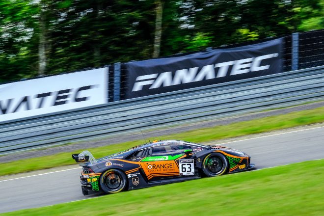 GTワールドチャレンジ・ヨーロッパ第8戦ニュルブルクリンクで今季初勝利を挙げた63号車ランボルギーニ・ウラカンGT3 Evo（オレンジ1・FFFレーシングチーム）