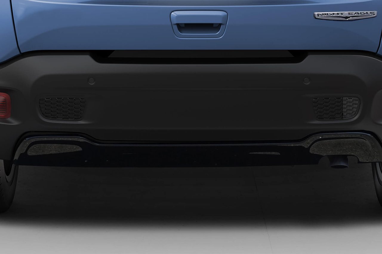 グロスブラック仕上げのリヤバンパーディフレクター ジープ レネゲード ブラックアクセントを加えた限定車 ナイトイーグル を9月18日から発売開始の画像 写真 5 Autosport Web
