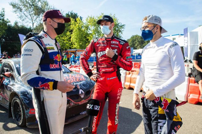 セミファイナルのセッション終了後にはギヤボックスの損傷も判明したクリストファーソン（左）。2戦連続でファイナル進出を逃す結果に