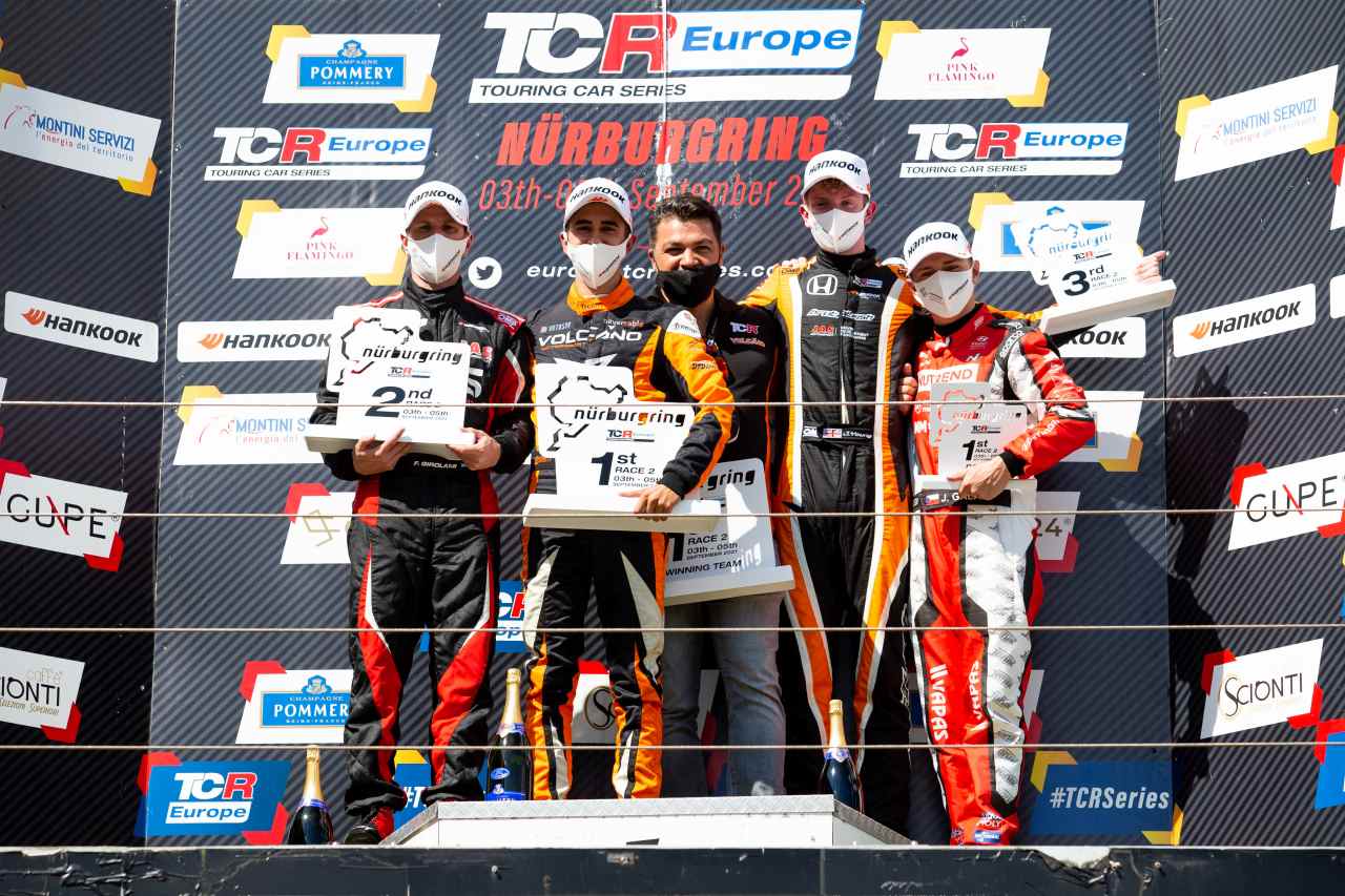 最終戦のスペイン・バルセロナはWTCR、ETCRとのカレンダーバッティングがあるものの「タイトル獲得に向け地元で走りたい」とアズコナは意欲を見せる