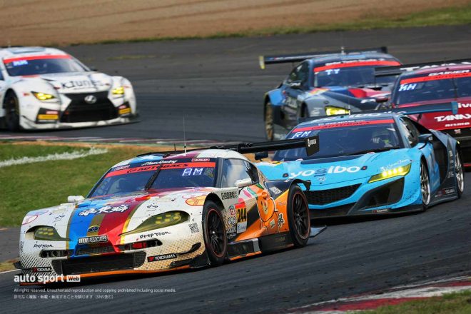 たかのこの湯 GR Supra GTとYogibo NSX GT3