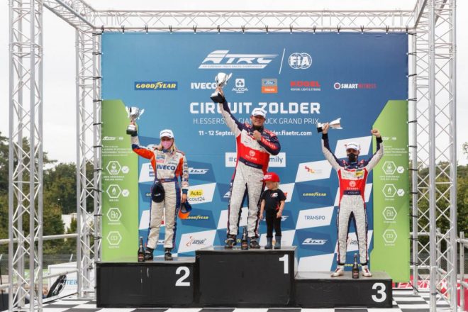 レース2はシュテフィ・ハルム（Team Schwabentruck／IVECO）を下した2017年王者のアダム・ラッコ（BUGGYRA Racing／FREIGHTLINER）が初優勝